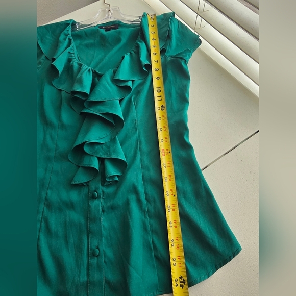 Banana Republic Ruffled Blouse size XS - Picture 7 of 8